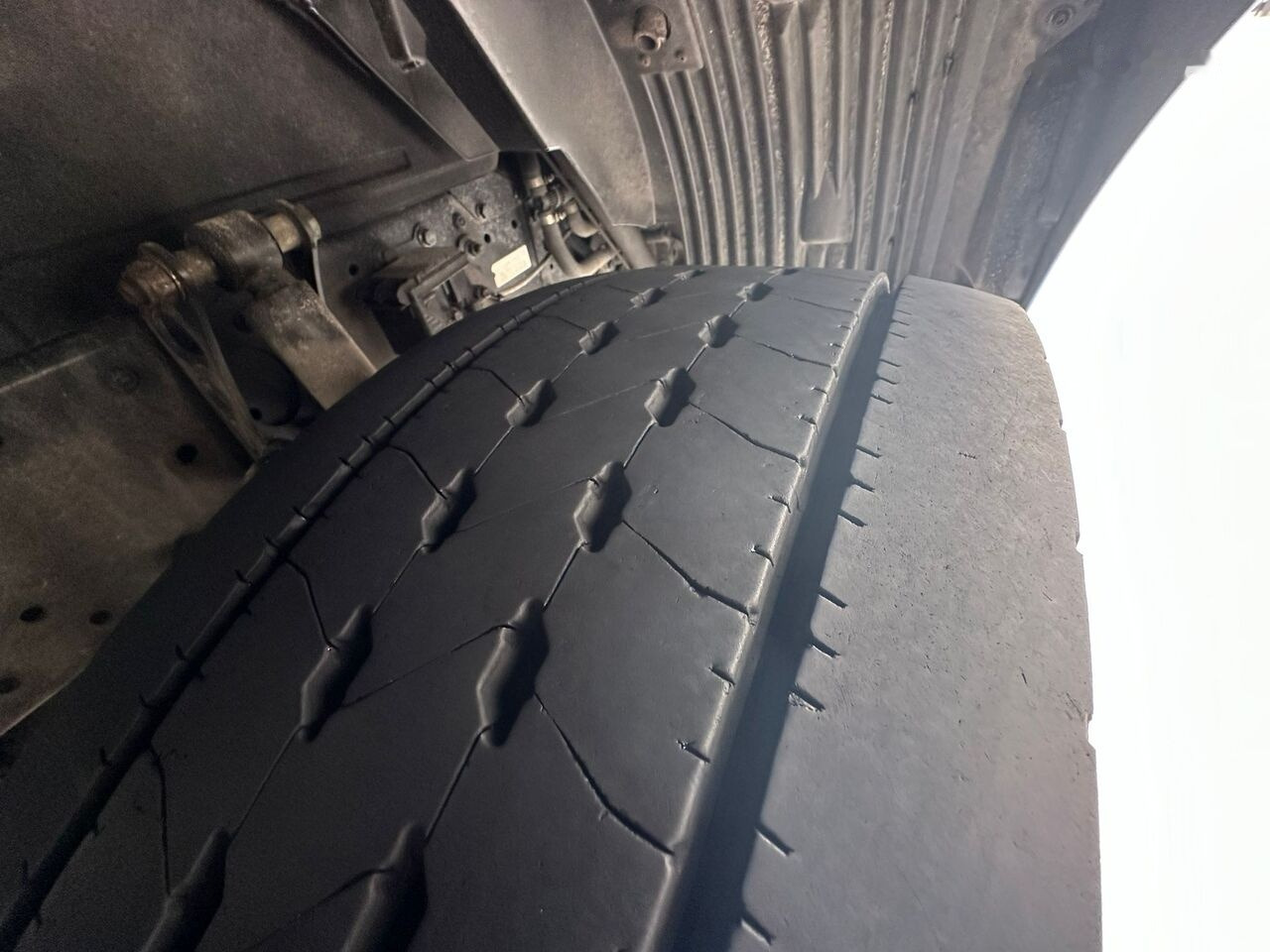 Cabeza tractora MAN TGX 28.500: foto 11