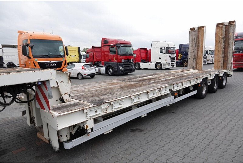 Leasing de ACTM NACZEPA LAWETA / NISKOPODWOZIOWE / NAJAZDY HYDRAULICZNE / 13,6 M ACTM NACZEPA LAWETA / NISKOPODWOZIOWE / NAJAZDY HYDRAULICZNE / 13,6 M: foto 12 Leasing de ACTM NACZEPA LAWETA / NISKOPODWOZIOWE / NAJAZDY HYDRAULICZNE / 13,6 M ACTM NACZEPA LAWETA / NISKOPODWOZIOWE / NAJAZDY HYDRAULICZNE / 13,6 M: foto 12