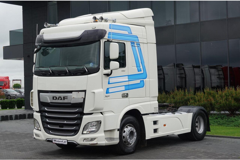 DAF XF 530 - Cabeza tractora: foto 2 DAF XF 530 - Cabeza tractora: foto 2
