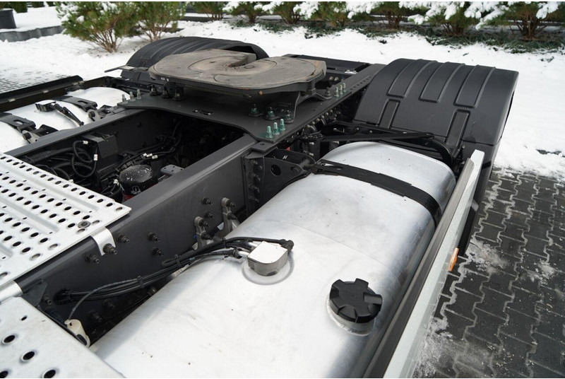 Cabeza tractora Renault T 520 / SKÓRY / ALUFELGI: foto 12