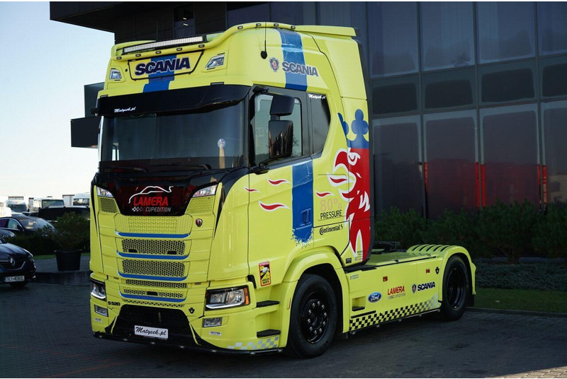 Scania S 520 / V8 / RETARDER / I-PARK COOL / FULL AIRMATIC / SKÓRY / - Cabeza tractora: foto 2 Scania S 520 / V8 / RETARDER / I-PARK COOL / FULL AIRMATIC / SKÓRY / - Cabeza tractora: foto 2