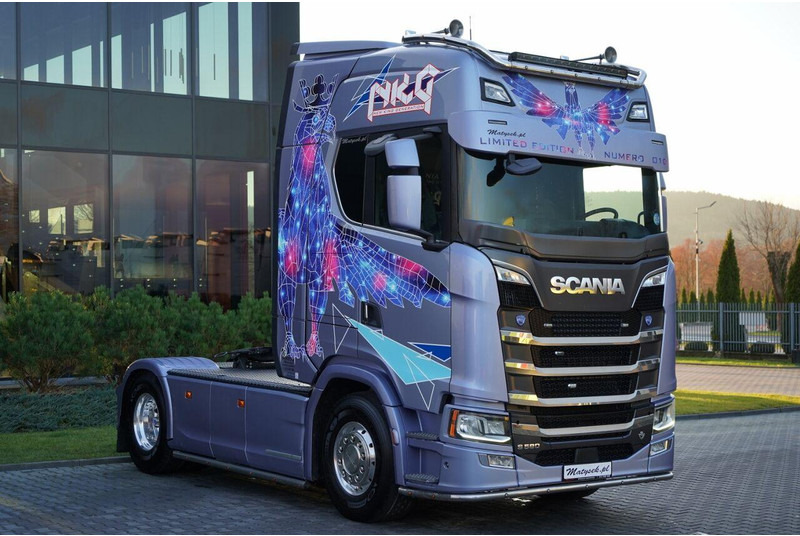 Scania S 580 / V8 / ORGINALNA EDYCJA LIMITED / NR 010 / RETARDER / I-PA - Cabeza tractora: foto 4 Scania S 580 / V8 / ORGINALNA EDYCJA LIMITED / NR 010 / RETARDER / I-PA - Cabeza tractora: foto 4