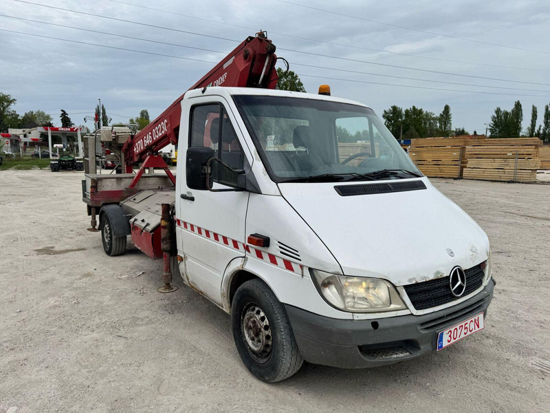 Mercedes-Benz Sprinter 311 - OMME 1950 - Lifting Basket - Camión, Camión grúa: foto 4 Mercedes-Benz Sprinter 311 - OMME 1950 - Lifting Basket - Camión, Camión grúa: foto 4