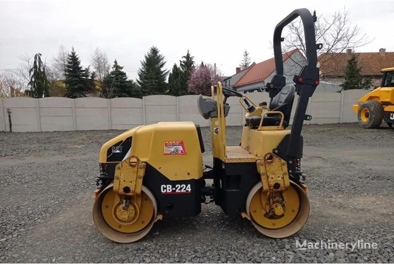 Caterpillar CB -224 Úthenger - Rodillo: foto 2 Caterpillar CB -224 Úthenger - Rodillo: foto 2