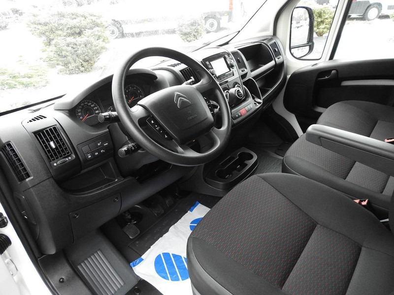 Citroën JUMPER KONTENER WINDA 8 PALET TEMPOMAT NAWIGACJA KLIMATYZACJA 1 - Camión caja cerrada: foto 2 Citroën JUMPER KONTENER WINDA 8 PALET TEMPOMAT NAWIGACJA KLIMATYZACJA 1 - Camión caja cerrada: foto 2