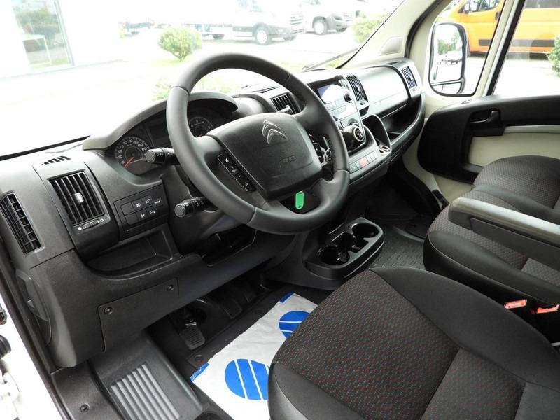 Citroën JUMPER SKRZYNIA PODWÓJNA KABINA DOKA 7 MIEJSC TEMPOMAT KLIMATYZ - Furgoneta caja abierta, Furgoneta combi: foto 2 Citroën JUMPER SKRZYNIA PODWÓJNA KABINA DOKA 7 MIEJSC TEMPOMAT KLIMATYZ - Furgoneta caja abierta, Furgoneta combi: foto 2