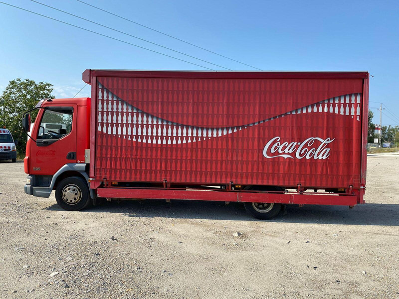 DAF LF 45.180 Pritsche + Plane - Camión caja cerrada: foto 4 DAF LF 45.180 Pritsche + Plane - Camión caja cerrada: foto 4