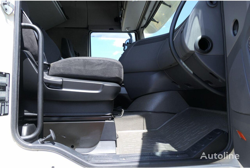 Camión caja abierta, Camión grúa DAF XF 460: foto 15