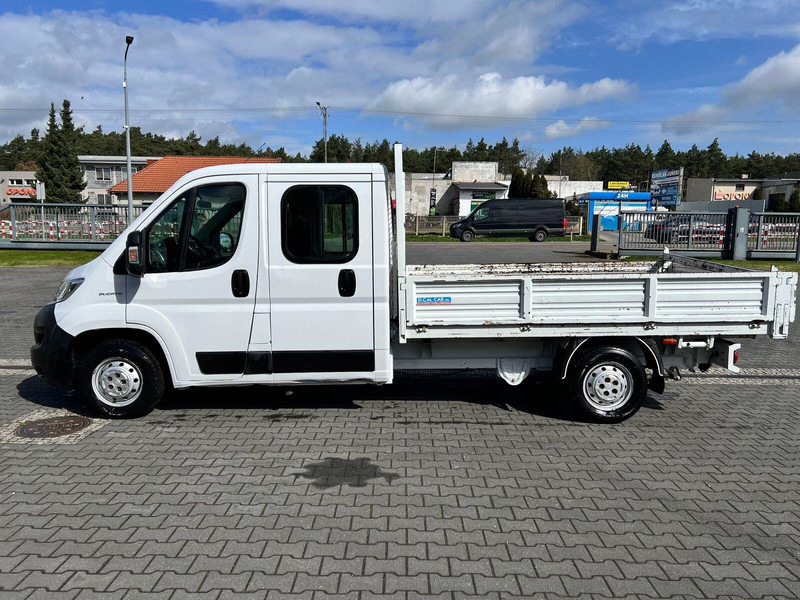 Fiat Ducato Brygadówka Doka 7-miejsc + Skrzynia - Furgoneta caja abierta, Furgoneta combi: foto 2 Fiat Ducato Brygadówka Doka 7-miejsc + Skrzynia - Furgoneta caja abierta, Furgoneta combi: foto 2