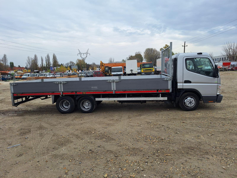 Mitsubishi Canter 3,0 d BE Clixtar Trekker + Veldhuizen BE Clixtar Pritsch - Furgoneta: foto 4 Mitsubishi Canter 3,0 d BE Clixtar Trekker + Veldhuizen BE Clixtar Pritsch - Furgoneta: foto 4