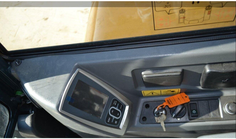 Miniexcavadora Hyundai HX55 Mini lánctalpas forgókotró: foto 11