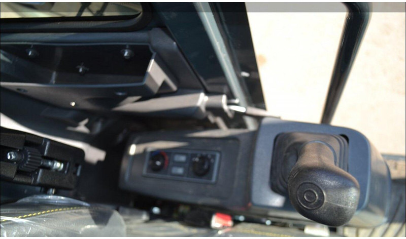 Miniexcavadora Hyundai HX55 Mini lánctalpas forgókotró: foto 15