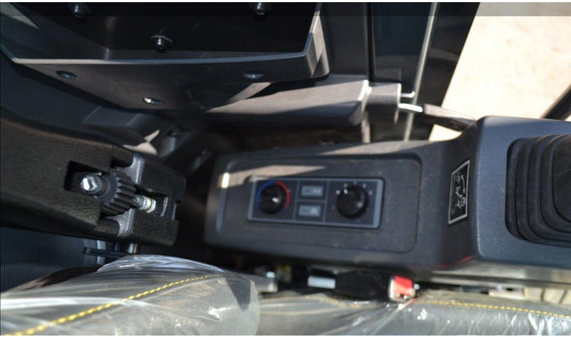 Miniexcavadora Hyundai HX55 Mini lánctalpas forgókotró: foto 14