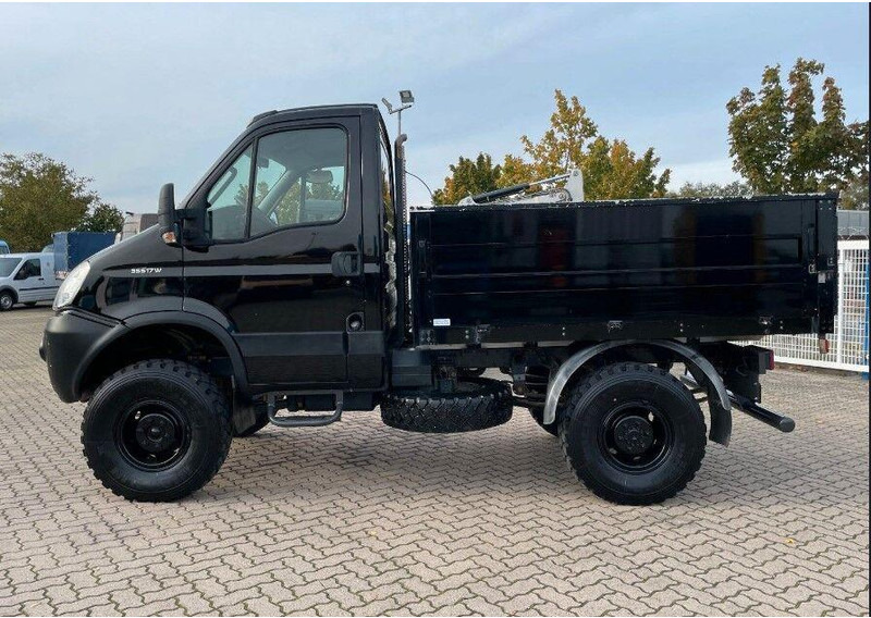 Iveco 35S17 W 4x4 Flatbed - Furgoneta caja abierta: foto 4 Iveco 35S17 W 4x4 Flatbed - Furgoneta caja abierta: foto 4