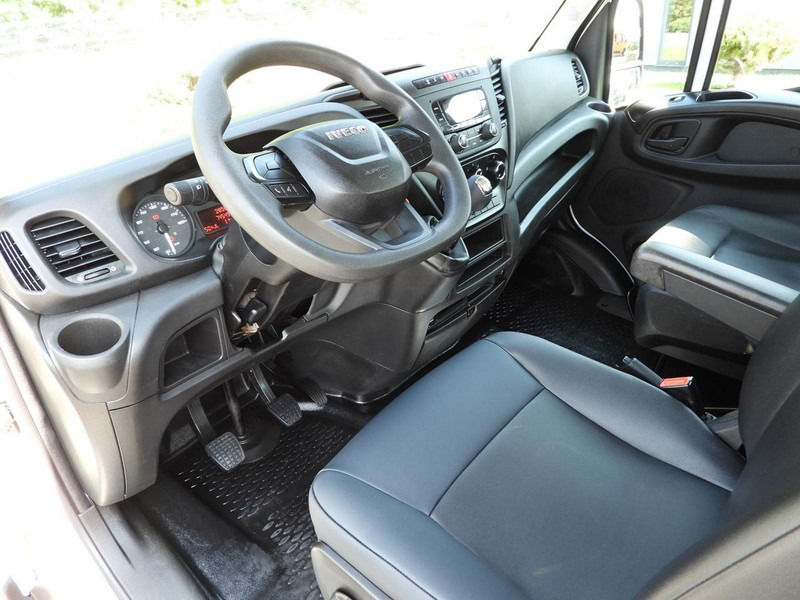 Iveco DAILY 35C16 - Furgoneta basculante: foto 2 Iveco DAILY 35C16 - Furgoneta basculante: foto 2