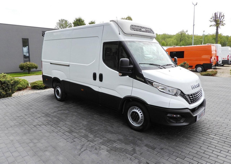 Iveco DAILY 35S14 FURGON CHŁODNIA -10*C ZASILANIE 230V TEMPOMAT AUTOMA - Furgoneta frigorifica: foto 4 Iveco DAILY 35S14 FURGON CHŁODNIA -10*C ZASILANIE 230V TEMPOMAT AUTOMA - Furgoneta frigorifica: foto 4