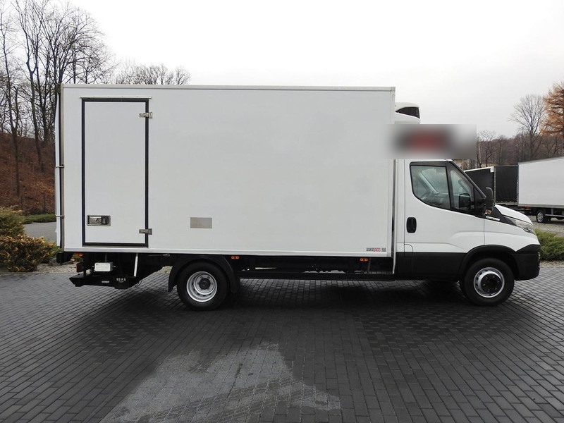 Furgoneta frigorifica Iveco DAILY 70C17 CHŁODNIA 0*C WINDA 9 PALET ZASILANIE 230V TEMPOMAT K: foto 7