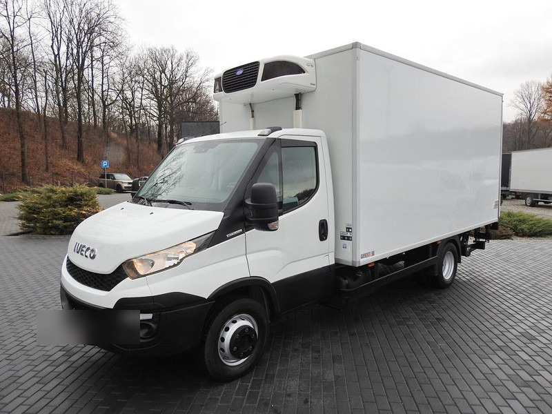 Furgoneta frigorifica Iveco DAILY 70C17 CHŁODNIA 0*C WINDA 9 PALET ZASILANIE 230V TEMPOMAT K: foto 20