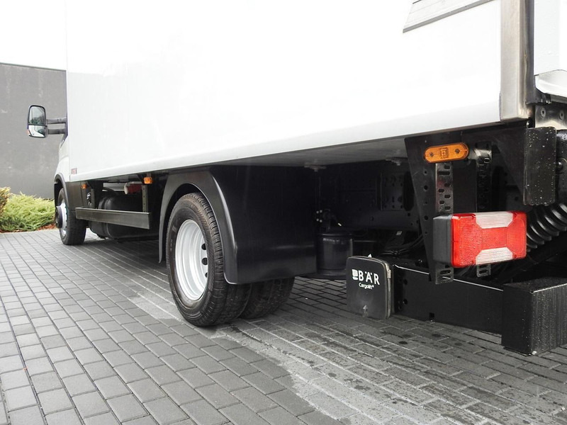 Furgoneta frigorifica Iveco DAILY 70C17 CHŁODNIA 0*C WINDA 9 PALET ZASILANIE 230V TEMPOMAT K: foto 18