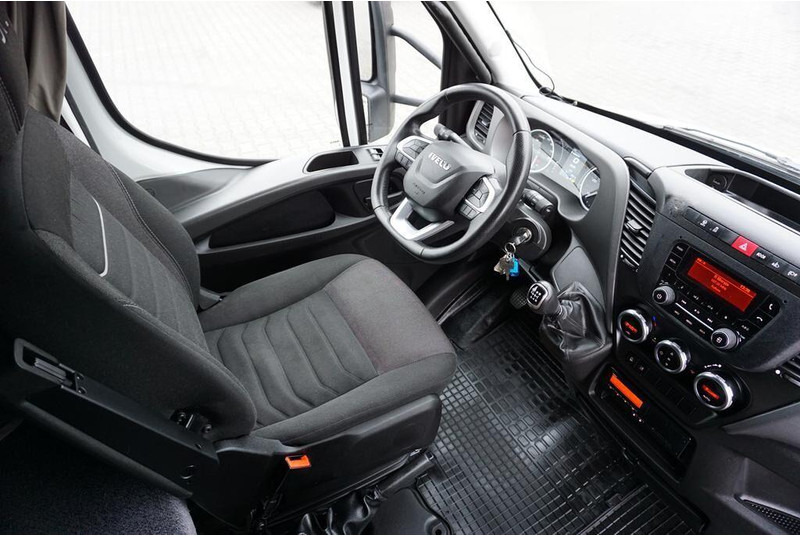 Camión lona Iveco DAILY / 70C18 / E 6 / BURTO FIRANKA/ 15 PALET / ŁAD. 3504 KG: foto 13