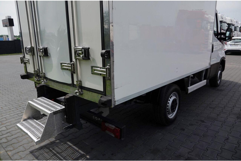 Furgoneta frigorifica Iveco DAILY / CHŁODNIA / AGREGAT CARIER -XARIOS 200 / Sprowadzony: foto 17 Furgoneta frigorifica Iveco DAILY / CHŁODNIA / AGREGAT CARIER -XARIOS 200 / Sprowadzony: foto 17