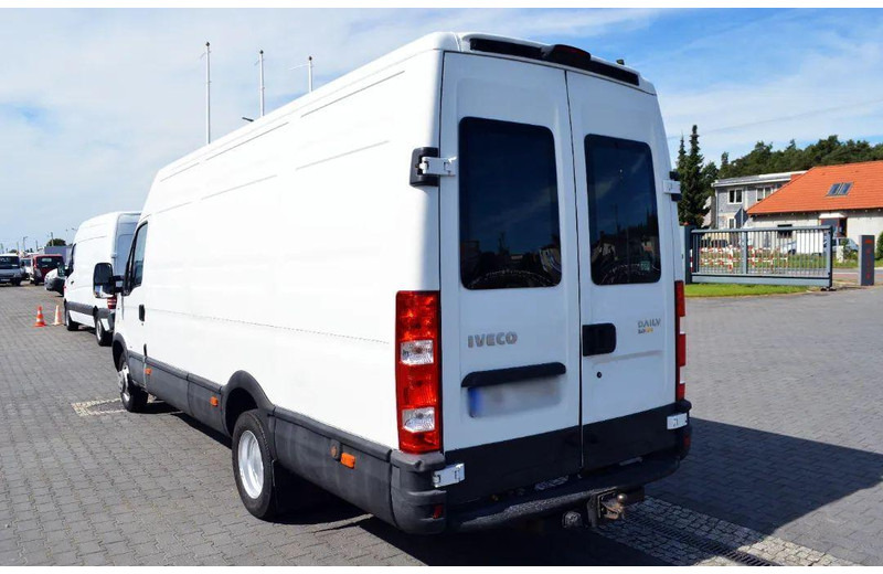 Iveco Daily 35C15 Furgon L4H3 Brygadówka 6-seater Doka Doubel Cabin - Minibús, Furgoneta de pasajeros: foto 4 Iveco Daily 35C15 Furgon L4H3 Brygadówka 6-seater Doka Doubel Cabin - Minibús, Furgoneta de pasajeros: foto 4