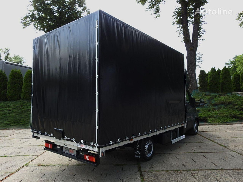 Iveco Daily 35S18 Curtain side - Furgoneta con lona: foto 5 Iveco Daily 35S18 Curtain side - Furgoneta con lona: foto 5