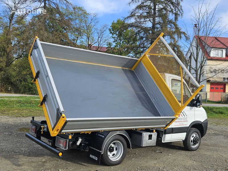 Iveco Daily 35c-15 3 way tipper - Furgoneta basculante: foto 5 Iveco Daily 35c-15 3 way tipper - Furgoneta basculante: foto 5
