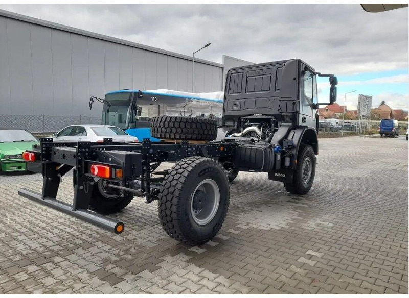 Iveco EuroCargo ML150E28WS - Camión chasis: foto 5 Iveco EuroCargo ML150E28WS - Camión chasis: foto 5