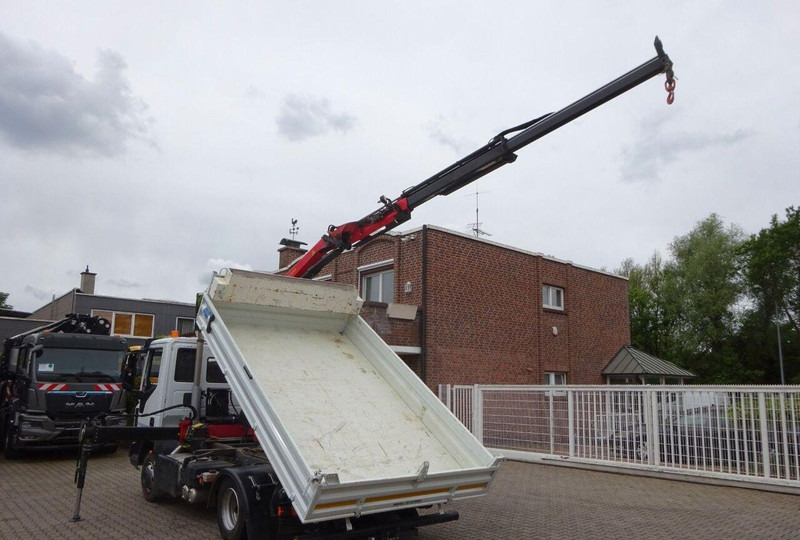 Iveco Eurocargo 80-220 Tipper + crane - Camión volquete, Camión grúa: foto 3 Iveco Eurocargo 80-220 Tipper + crane - Camión volquete, Camión grúa: foto 3