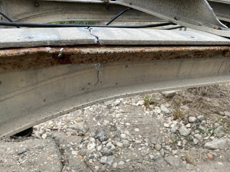 KLASI BE félpót - Törött alváz - Remolque chasis: foto 4 KLASI BE félpót - Törött alváz - Remolque chasis: foto 4