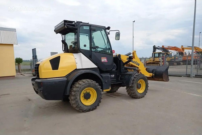 Komatsu WA 90-6 wheel loader - Cargadora de ruedas: foto 5 Komatsu WA 90-6 wheel loader - Cargadora de ruedas: foto 5
