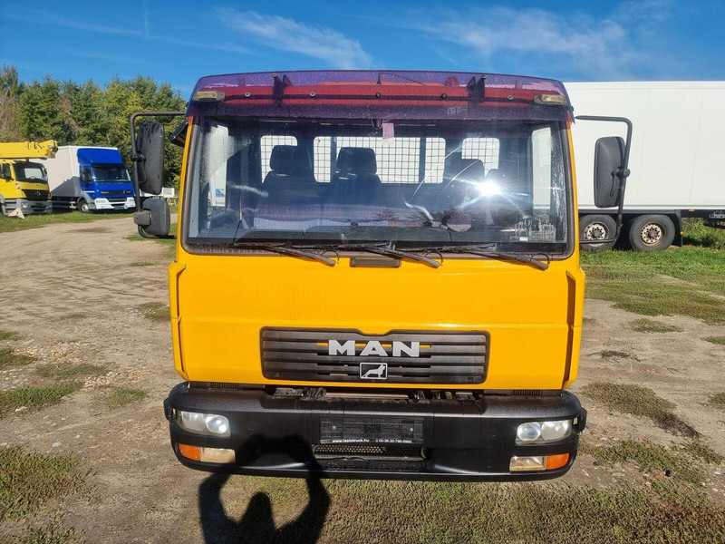 MAN LE 8.180 Meiller Kipper Three-Sided Tipper - 3 old. billencs - T - Camión volquete: foto 5 MAN LE 8.180 Meiller Kipper Three-Sided Tipper - 3 old. billencs - T - Camión volquete: foto 5