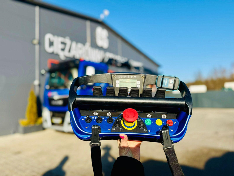 Leasing de MAN MAN TGS 26.360 // E6 // 6x2 // platforma laweta 7,2m z HDs HMF 1 MAN MAN TGS 26.360 // E6 // 6x2 // platforma laweta 7,2m z HDs HMF 1: foto 7 Leasing de MAN MAN TGS 26.360 // E6 // 6x2 // platforma laweta 7,2m z HDs HMF 1 MAN MAN TGS 26.360 // E6 // 6x2 // platforma laweta 7,2m z HDs HMF 1: foto 7