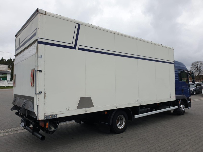 MAN TGL 8.220 EURO 5 CONTAINER+LIFT - Camión caja cerrada: foto 4 MAN TGL 8.220 EURO 5 CONTAINER+LIFT - Camión caja cerrada: foto 4