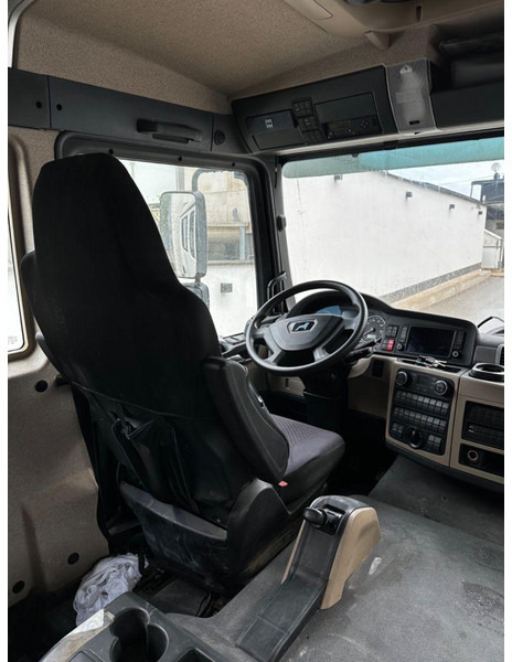 Camión caja cerrada MAN TGL 8.250: foto 6