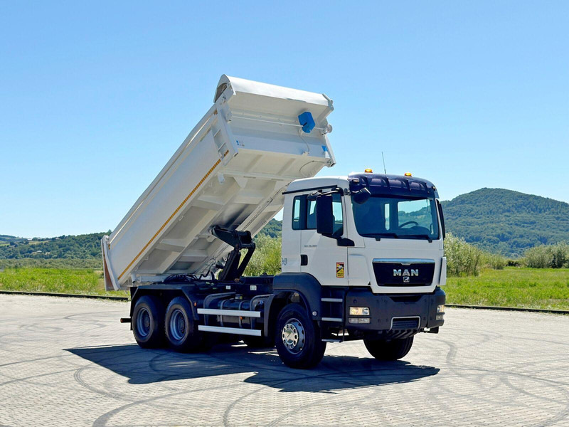 MAN TGS 26.360 Kipper 5,20 m + BORDMATIC / 6x4 - Camión volquete: foto 1 MAN TGS 26.360 Kipper 5,20 m + BORDMATIC / 6x4 - Camión volquete: foto 1