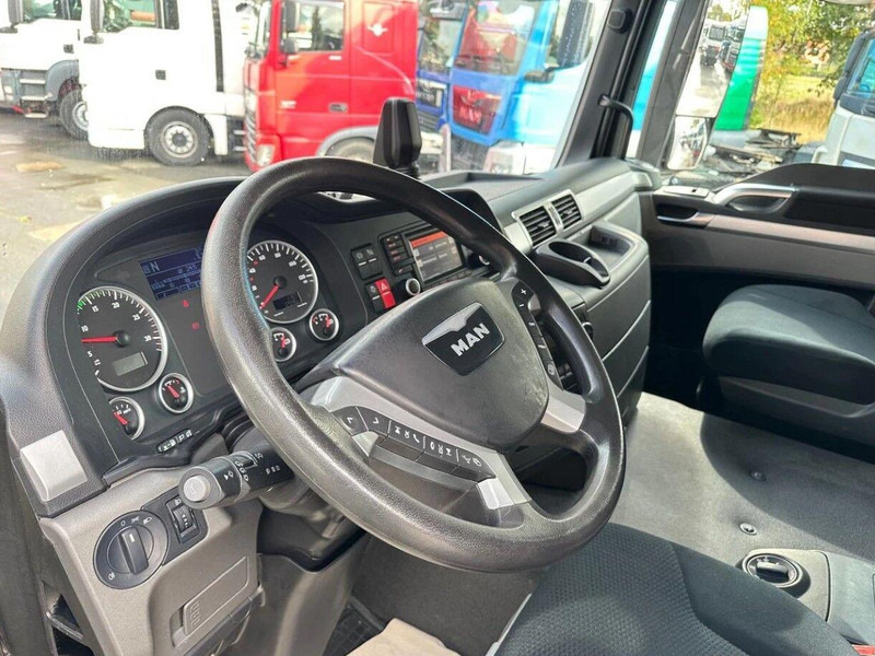 Camión caja abierta, Camión grúa MAN TGS 26.440 6x2 Flatbed + Crane Hiab 177 K: foto 12 Camión caja abierta, Camión grúa MAN TGS 26.440 6x2 Flatbed + Crane Hiab 177 K: foto 12