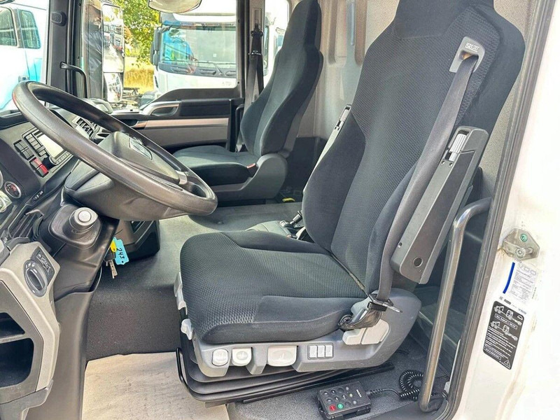 Camión caja abierta, Camión grúa MAN TGS 26.440 6x2 Flatbed + Crane Hiab 177 K: foto 11 Camión caja abierta, Camión grúa MAN TGS 26.440 6x2 Flatbed + Crane Hiab 177 K: foto 11