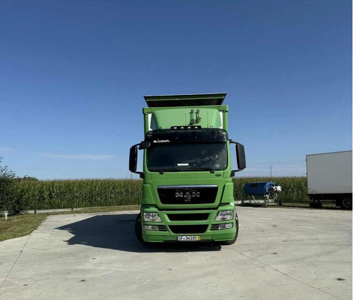 MAN TGS 26.440 Livestock Transporter - Three Deck - Camión transporte de ganado: foto 3 MAN TGS 26.440 Livestock Transporter - Three Deck - Camión transporte de ganado: foto 3