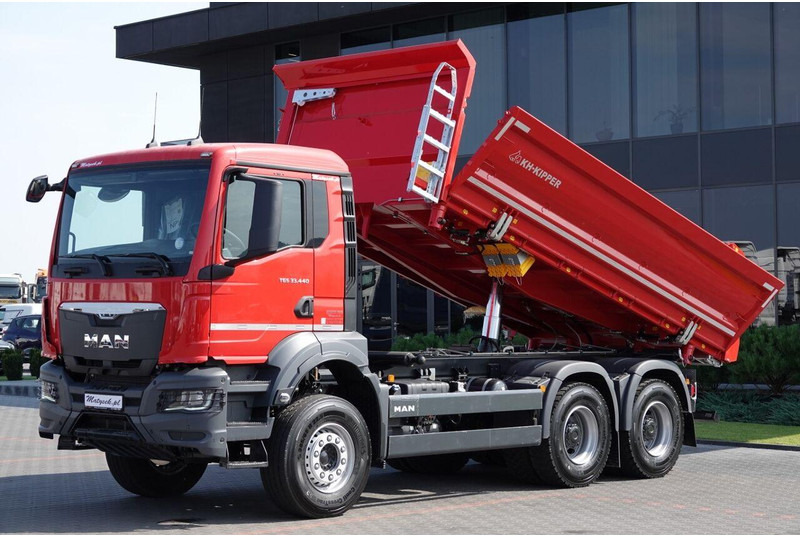 MAN TGS 33.440 / 6X4 / WYWROTKA 3 STRONNA / HYDROBURTA / BORDMATIC / - Camión volquete: foto 5 MAN TGS 33.440 / 6X4 / WYWROTKA 3 STRONNA / HYDROBURTA / BORDMATIC / - Camión volquete: foto 5