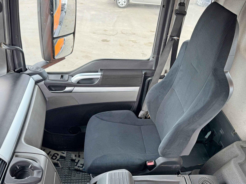 Camión volquete MAN TGS 35.360 KIPPER * 8x6 * TOPZUSTAND: foto 7