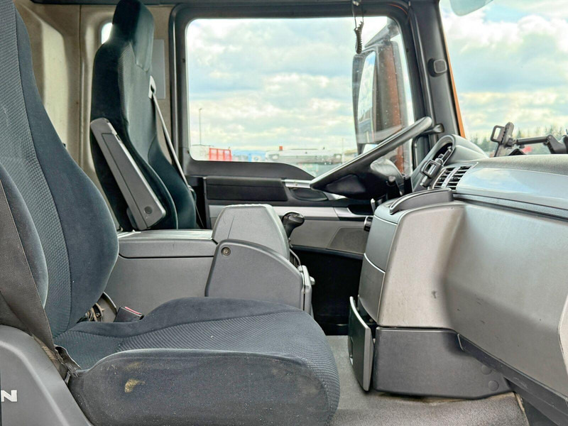 Camión volquete MAN TGS 35.360 KIPPER * 8x6 * TOPZUSTAND: foto 8