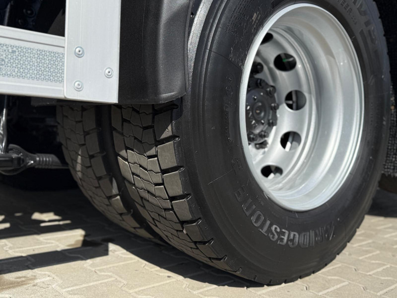 Camión caja abierta, Camión grúa MAN TGS TGX 26.360 / E6 / 143tys km !!! skrzynia + żuraw HMF / manua: foto 19