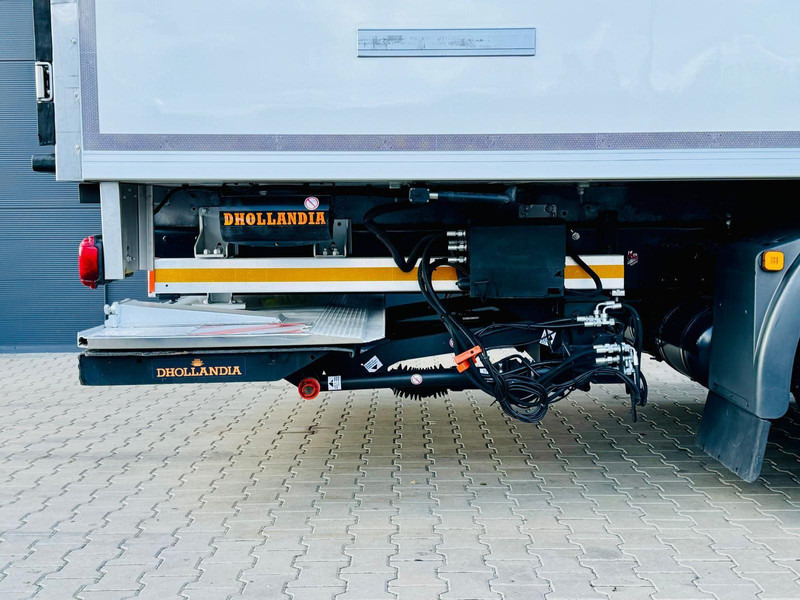 Camión frigorífico MAN TGX 26.440 // E6 // chłodnia z windą // 22 Epal // sypialka: foto 19 Camión frigorífico MAN TGX 26.440 // E6 // chłodnia z windą // 22 Epal // sypialka: foto 19