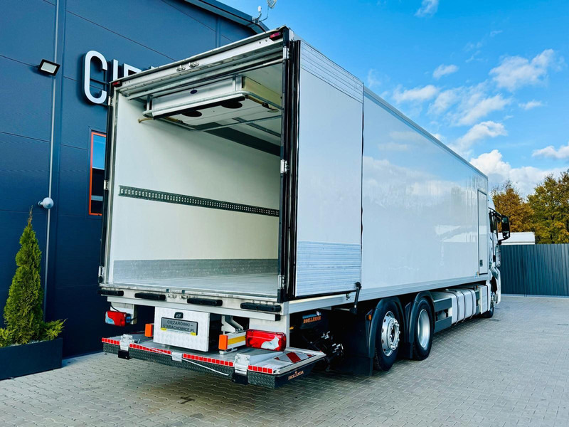 Camión frigorífico MAN TGX 26.440 // E6 // chłodnia z windą // 22 Epal // sypialka: foto 12 Camión frigorífico MAN TGX 26.440 // E6 // chłodnia z windą // 22 Epal // sypialka: foto 12