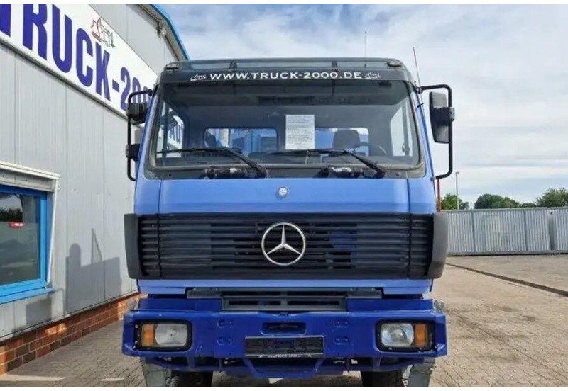 Mercedes-Benz 1831 4x4 Betonvágó - Construcción de carreteras: foto 4 Mercedes-Benz 1831 4x4 Betonvágó - Construcción de carreteras: foto 4