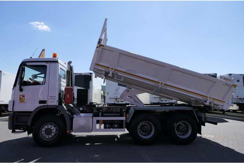 Mercedes-Benz ACTROS 2636 - Camión volquete: foto 3 Mercedes-Benz ACTROS 2636 - Camión volquete: foto 3