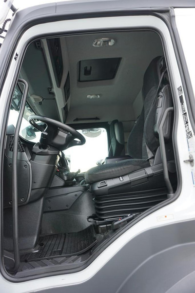 Camión portacontenedore/ Intercambiable Mercedes-Benz ANTOS / 2535 / ACC / E 6 / BDF + WINDA / 7.15 , 7.45, 7.82 M / O: foto 7 Camión portacontenedore/ Intercambiable Mercedes-Benz ANTOS / 2535 / ACC / E 6 / BDF + WINDA / 7.15 , 7.45, 7.82 M / O: foto 7