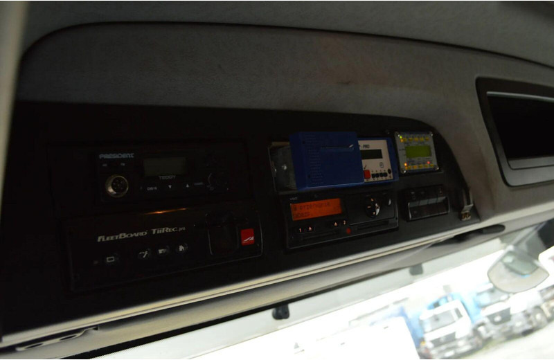 Camión frigorífico Mercedes-Benz ANTOS 2540 REFRIGERATOR + LIFT + SIDE DOOR: foto 16